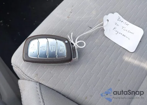 2020 Hyundai Tucson Value z USA, uszkodzony, nr VIN KM8J3CA45LU102868